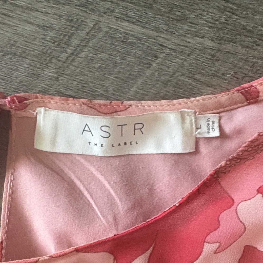 Astr Pink Floral Midi Dress - Picture 3 of 3